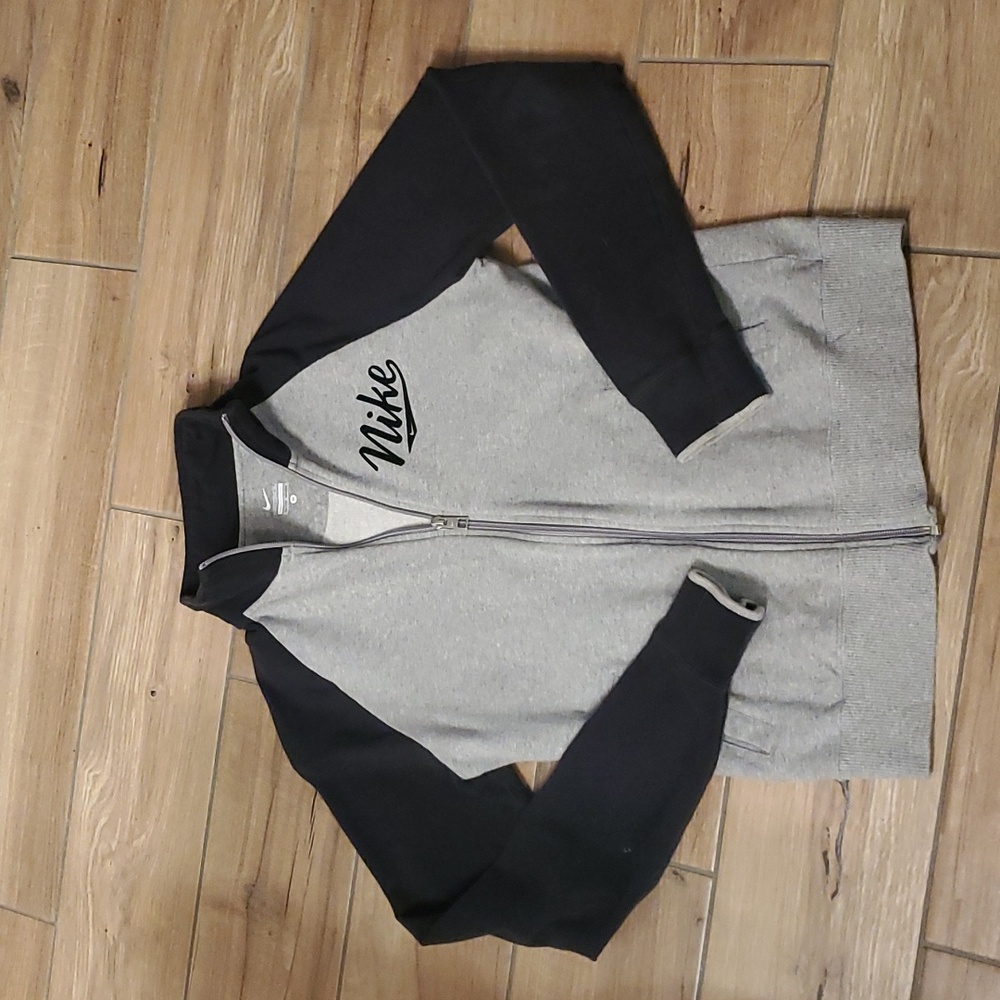 Nike Women’s Zipper Sweatshirt Big Logo Spell Out Grey Black Zipper medium